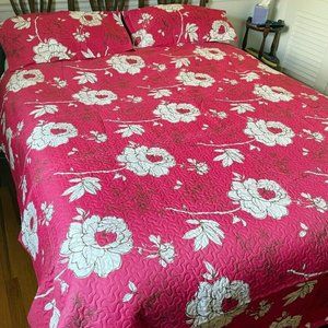 NEW 3 piece Quilt set FULL Queen Red